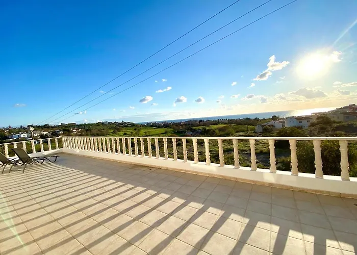 Acropolis 8 * Klorakas