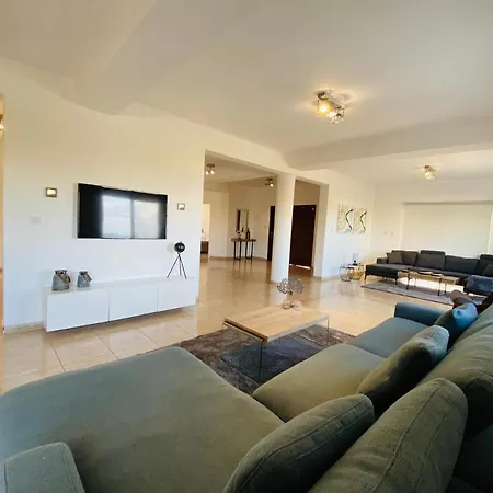 Acropolis 8