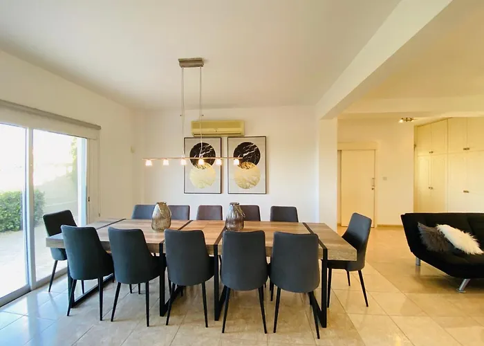 Acropolis 8 * Klorakas