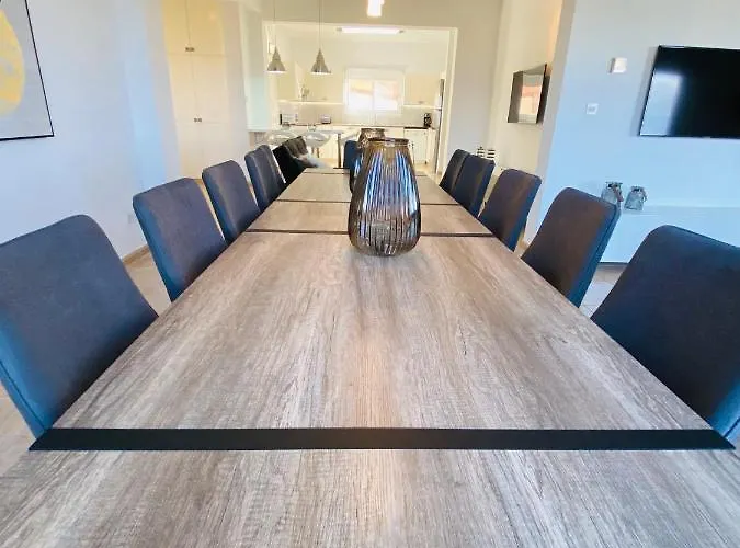 Acropolis 8 Klorakas