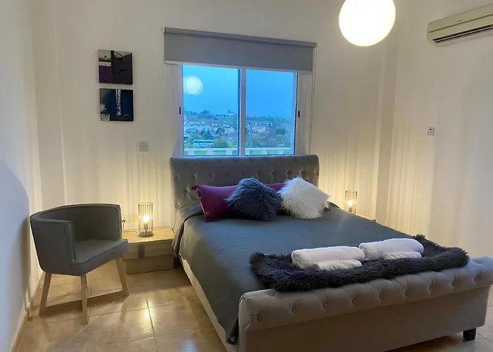 Acropolis 8 Villa Klorakas